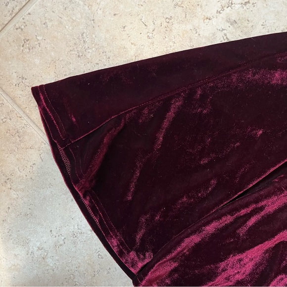 Lulu's Strapless Velvet Mini Dress in Deep Burgundy Deep V Cut - Picture 3 of 4